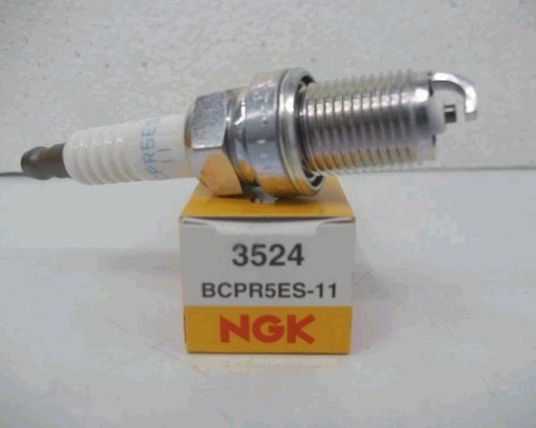 Свеча зажигания 3524 NGK                BCPR5ES-11